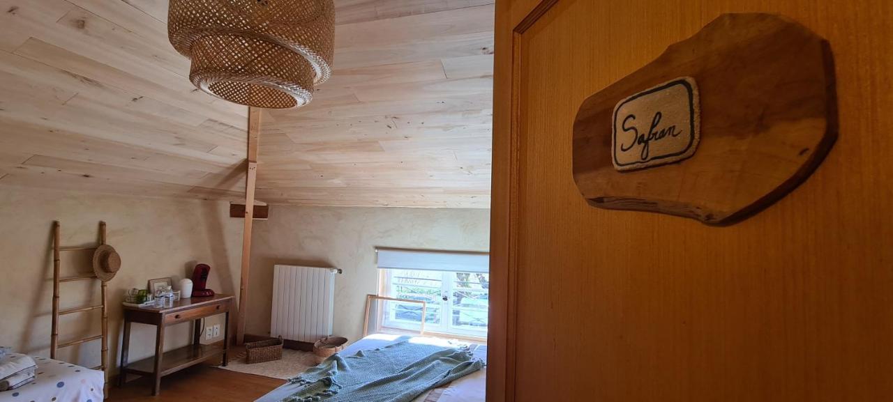 Le Coq En Repos Bed & Breakfast Saint-Sylvestre-sur-Lot Eksteriør bilde