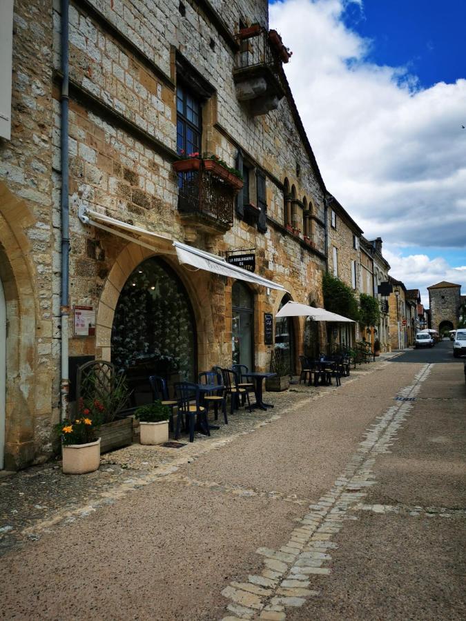 Le Coq En Repos Bed & Breakfast Saint-Sylvestre-sur-Lot Eksteriør bilde