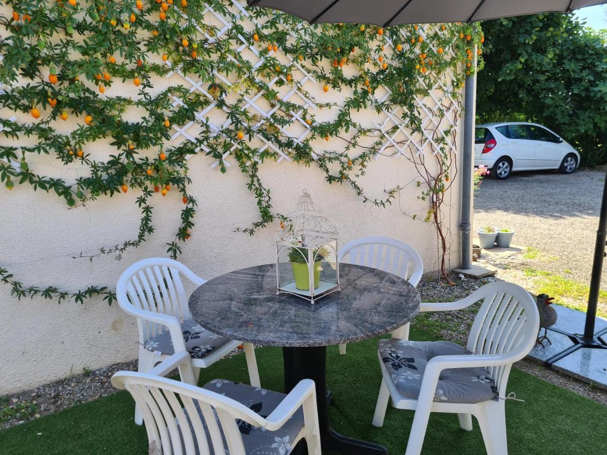 Le Coq En Repos Bed & Breakfast Saint-Sylvestre-sur-Lot Eksteriør bilde